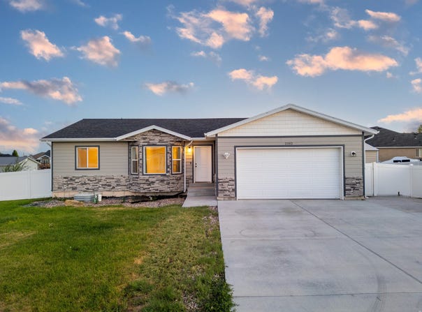 2102 E 1820 S, Vernal, UT 84078
