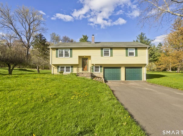 4 Winthrop Road, Windsor, CT 06095