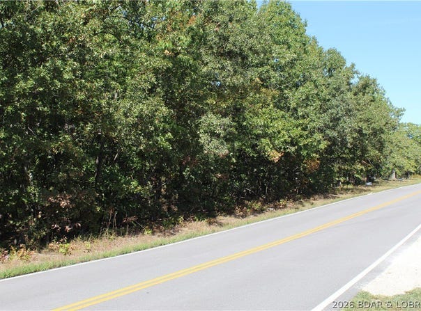 5.7 acres D Highway, Camdenton, MO 65020