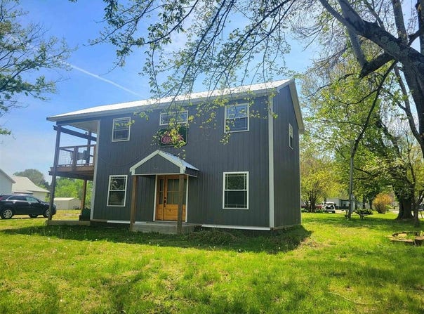 840 Main St, Centertown, KY 42328