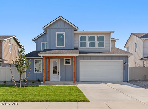 668 MOSCOW St, Sandpoint, ID 83864