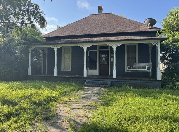 512 Pine ST W, Fitzgerald, GA 31750