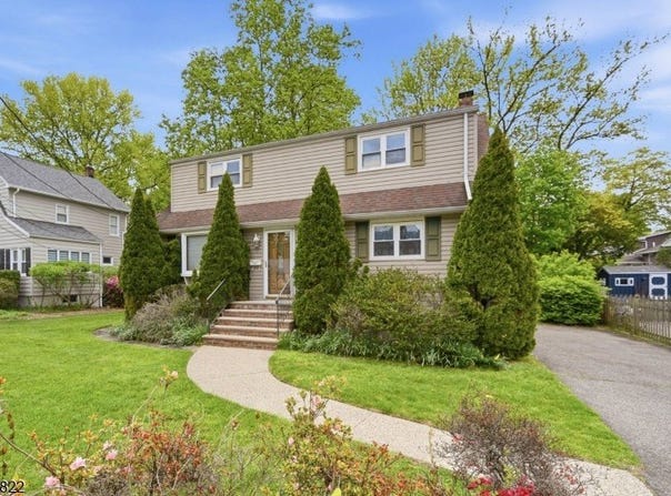 104 14Th St, Cresskill Boro, NJ 07626-2408