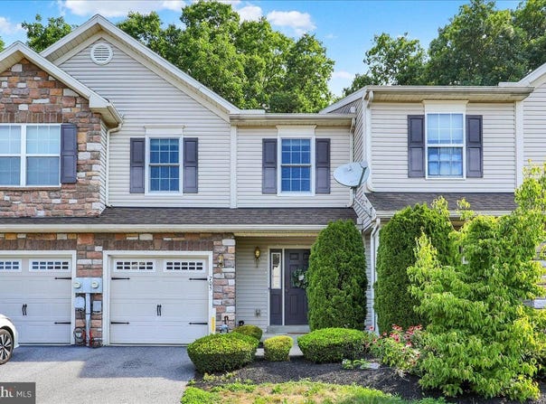 705 CARAMIST Circle, SINKING SPRING, PA 19608