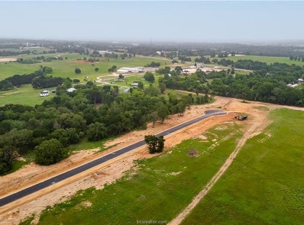 141 Pueblo Drive, Caldwell, TX 77836
