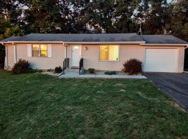512 Eric Drive, Osceola, WI 54020