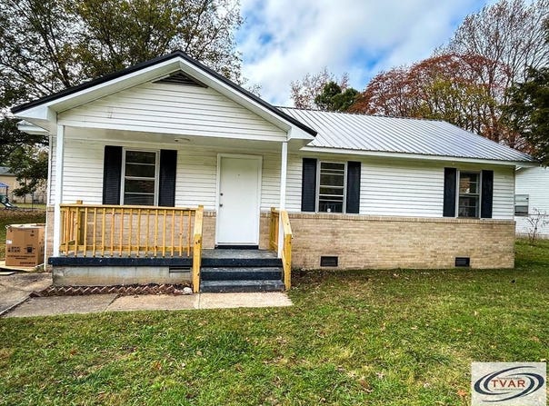 727 Powell St, PARIS, TN 38242