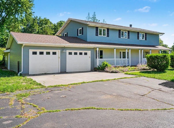 4761 E Arrowhead Drive, Berrien Springs, MI 49103