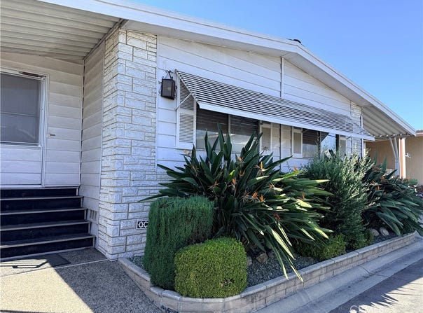 3595 Santa Fe, Long Beach, CA 90810