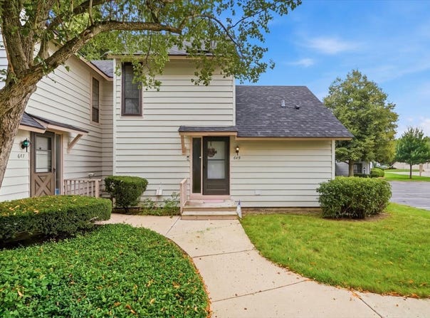 649 BETH Court, Gurnee, IL 60031