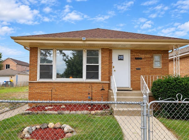 7226 W 60th Place, Summit, IL 60501