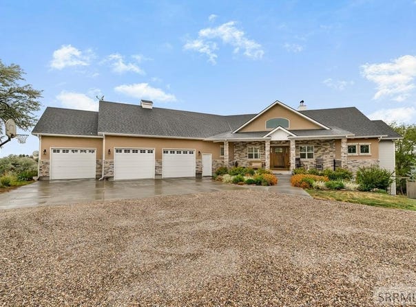 1190 N 1325 E, Shelley, ID 83274