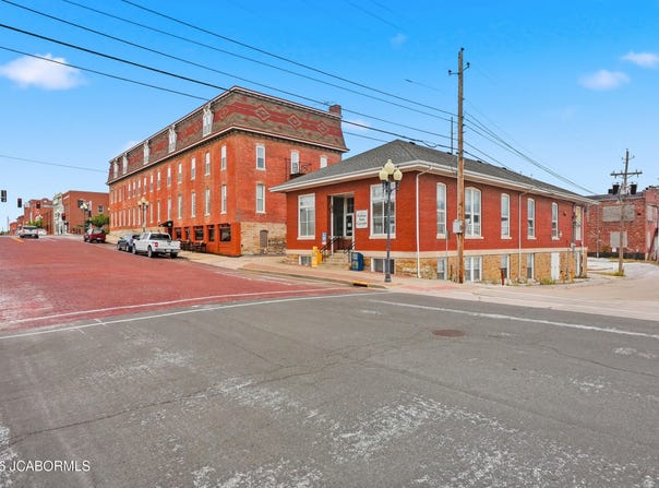 115 E 5TH Street, Fulton, MO 65251