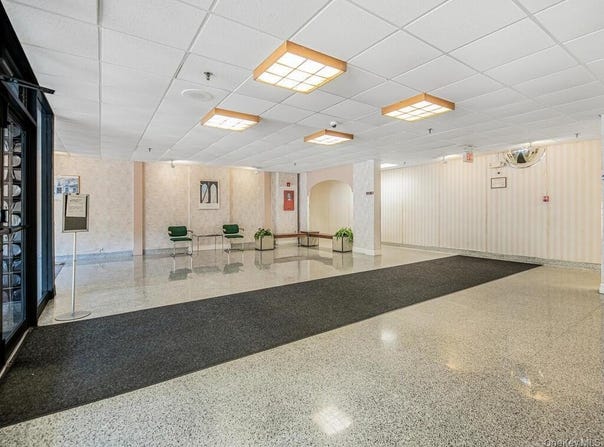 377 N Broadway, Yonkers, NY 10701