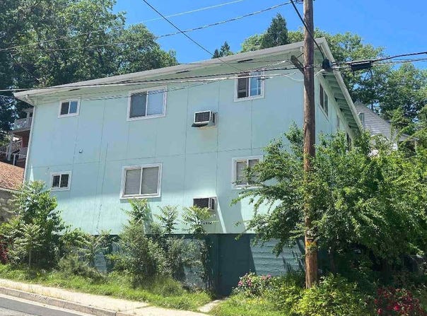 4300 Pine St, Dunsmuir, CA 96025