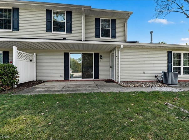 4926 Independence Circle, Stow, OH 44224