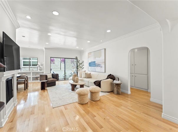 11928 Kiowa, Los Angeles, CA 90049