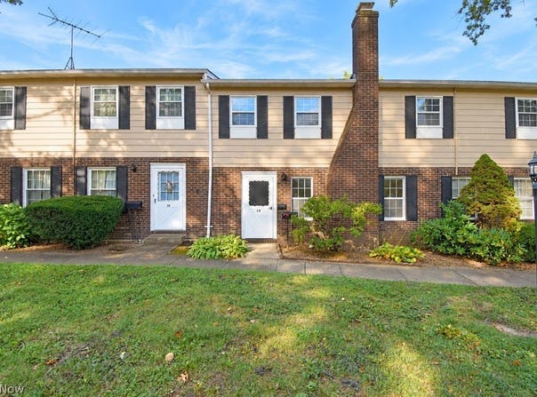 8240 Deepwood Boulevard, Mentor, OH 44060