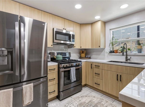 8927 Cedros, Panorama City, CA 91402