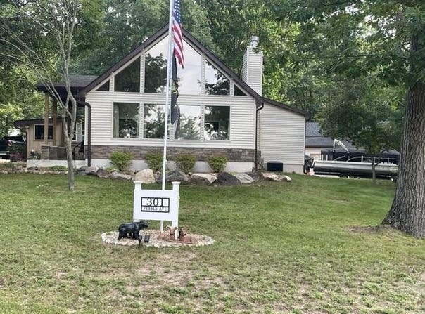 301 Pebble Avenue, Roscommon, MI 48653
