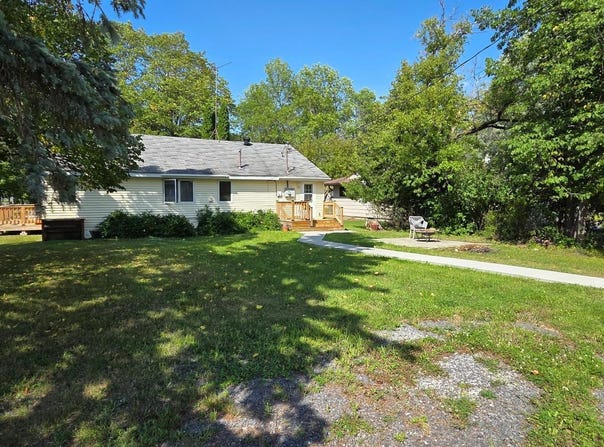 1127 8th Street, International Falls, MN 56649