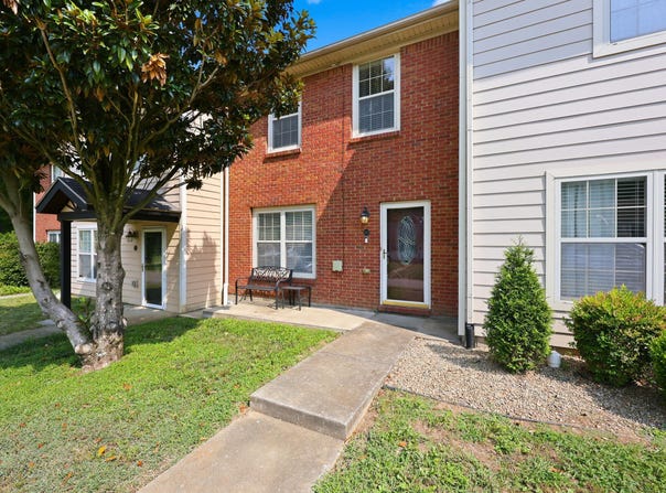 185 Berry Avenue, Versailles, KY 40383