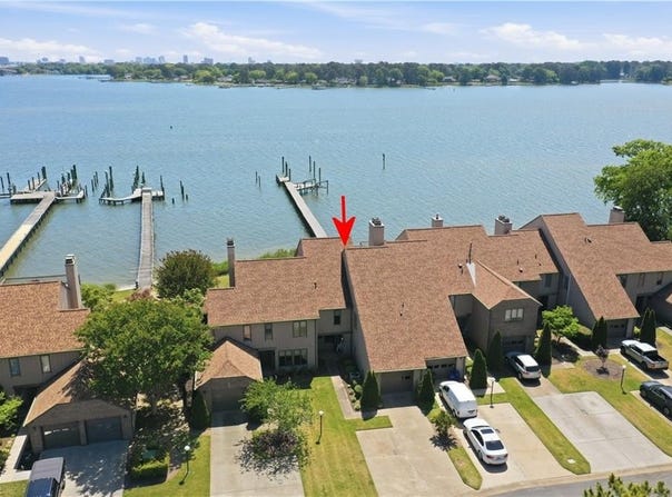 4291 Hatton Point Lane, Portsmouth, VA 23703