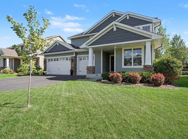 3476 Sawgrass Trail W, Eagan, MN 55123