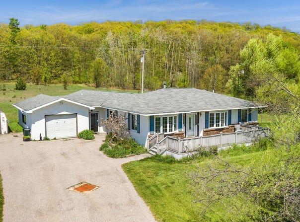 688 E Alexander, Vanderbilt, MI 49795