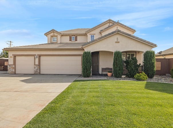 1315 Acres Way, Hanford, CA 93230