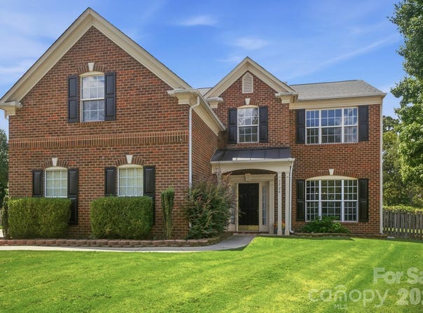 7724 Dinniston Drive, Huntersville, NC 28078