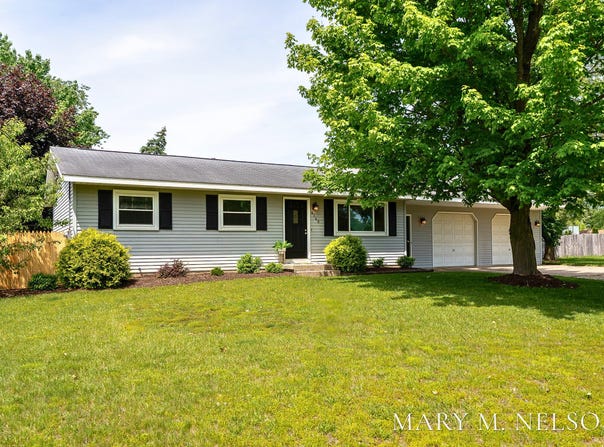 4146 Sandy Drive, Dorr, MI 49323