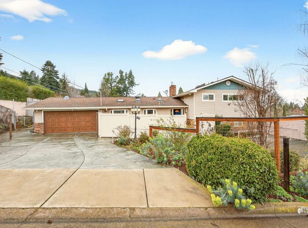 1059 Terra Avenue, Ashland, OR 97520