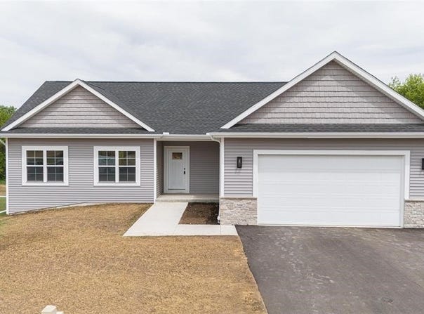 2544 Elmwood Drive, Beloit, WI 53511
