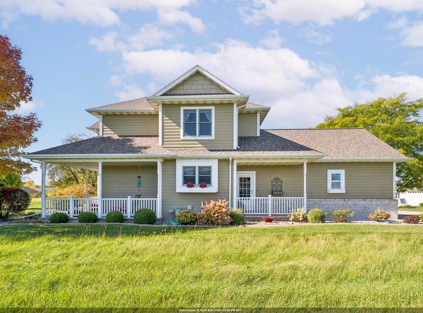 2993 GEORGETOWN Place, MENASHA, WI 54952