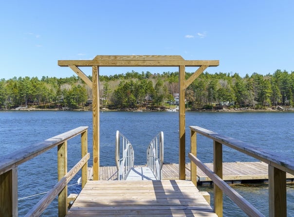 Cushman Point Road, Wiscasset, ME 04578