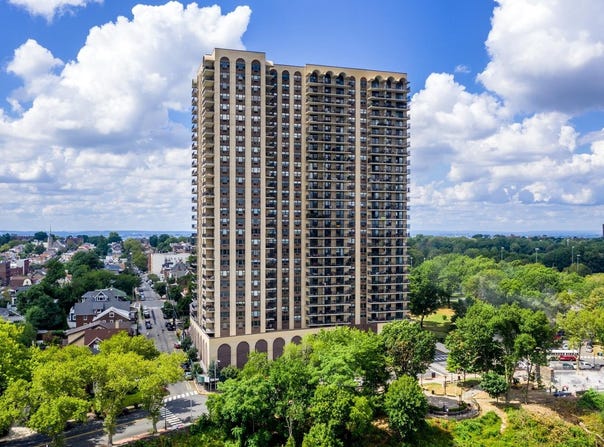 7855 BLVD E, North Bergen, NJ 07047