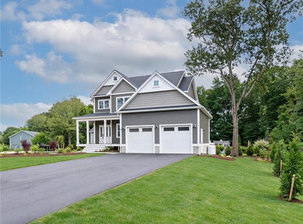 1360 Scituate Avenue, Cranston, RI 02921