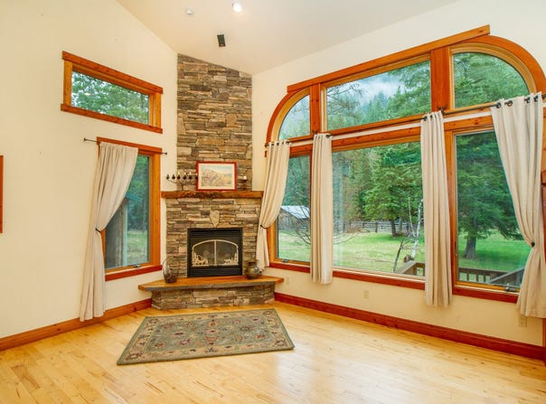 187 Blaine Mountain Road, Kalispell, MT 59901