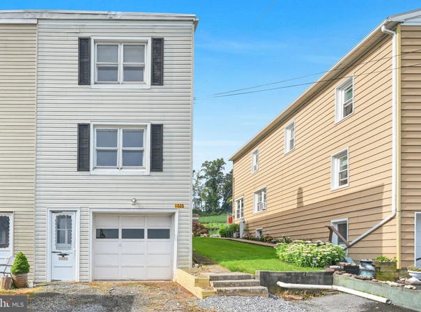 1305 KRAMER MILL Road, DENVER, PA 17517