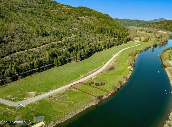 21 Horn Hooked Ln, St. Maries, ID 83861