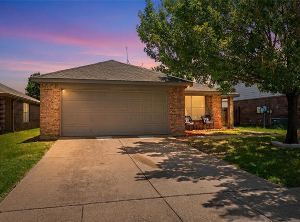 149 Jefferson Drive, Venus, TX 76084