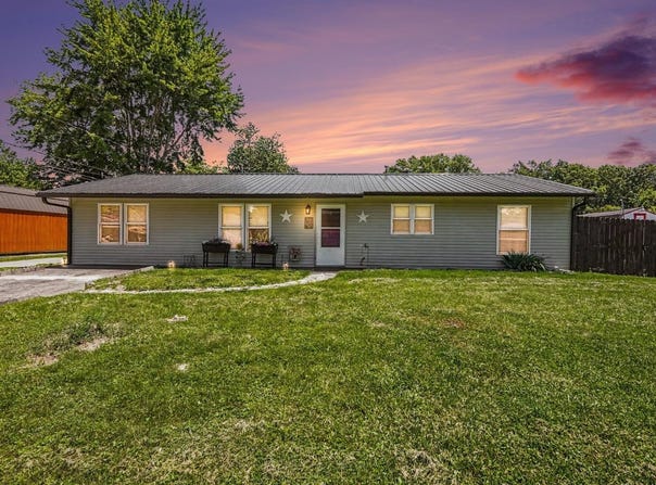 2836 Springwood Drive, Madison, IN 47250