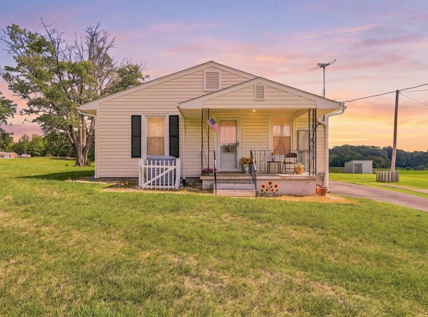 1252 Wheatland RD, Buchanan, VA 24066