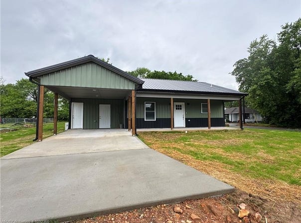 1751 W Main ST, Westville, OK 74965