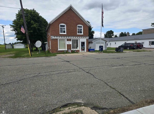 1296 Main Street, Melvin, MI 48454