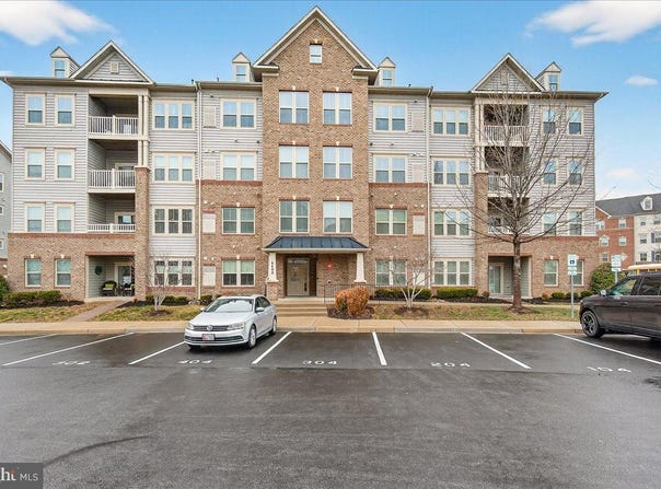 6490 CALVERTON DR #201, FREDERICK, MD 21703