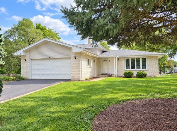 849 Pear Tree Lane, Bartlett, IL 60103