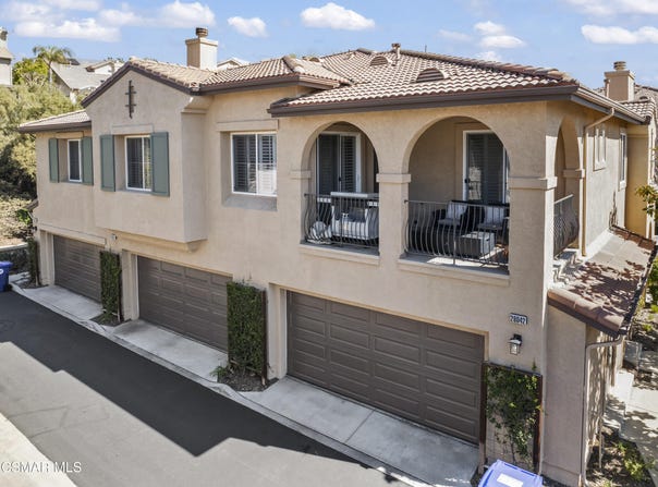28046 Serra Lane, Valencia, CA 91355