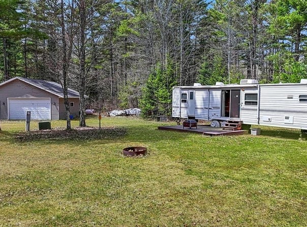 2586W BEARSKULL RD, Sherman, WI 54552